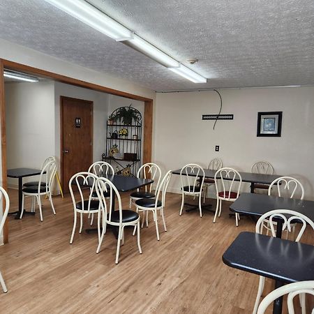Westspring Inn - Westlake Cleveland Ngoại thất bức ảnh